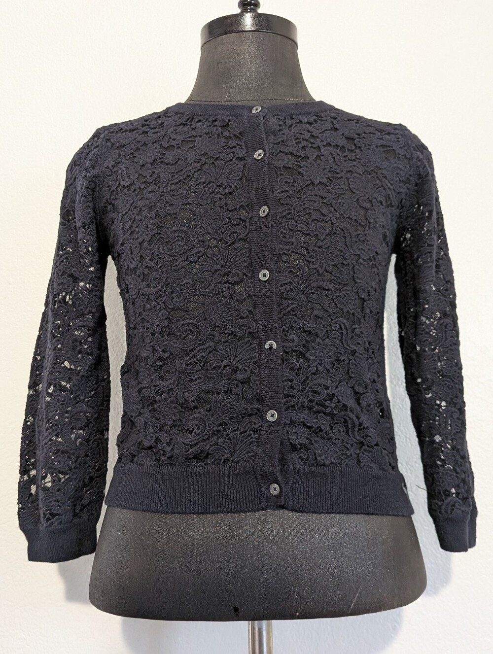 Vintage Y2K Abercrombie & Fitch Navy Lace-Front Button-Back Large Cardigan